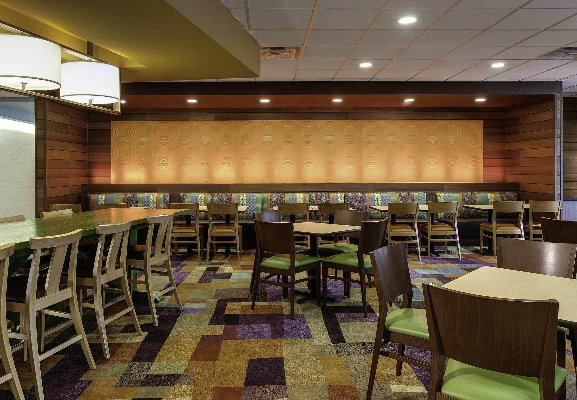 Fairfield Inn & Suites By Marriott Lincoln Southeast Zewnętrze zdjęcie